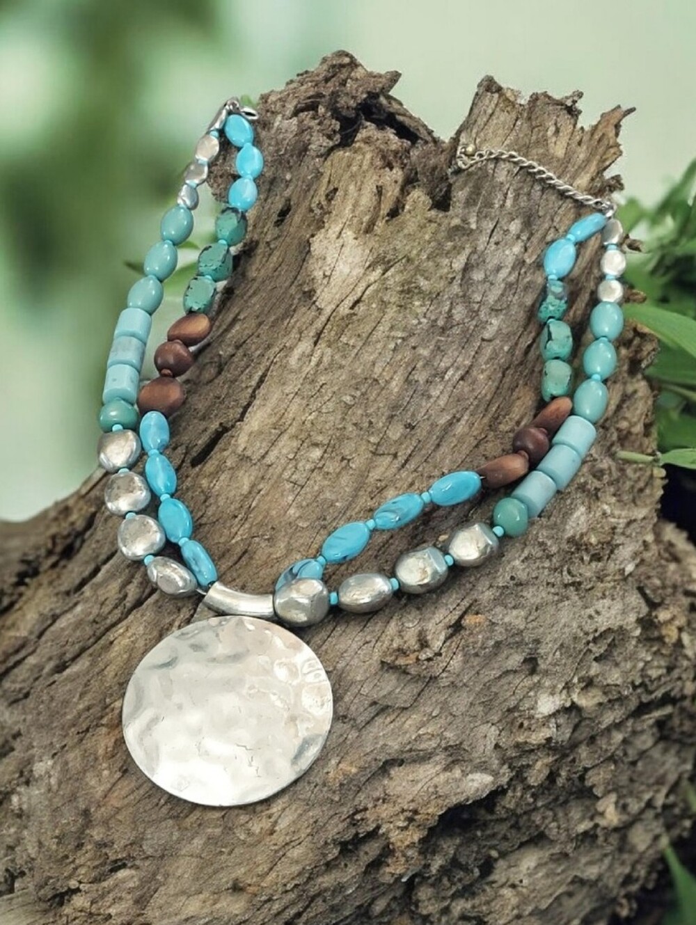 N185 Artisan Turquoise Multi-Bead Statement Necklace w/ Hammered Silver Pendant